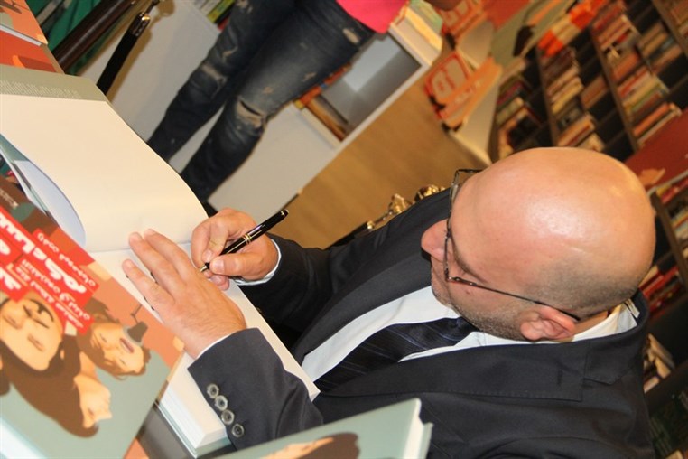Signing of Zaven Kouyoumdjian's New Book